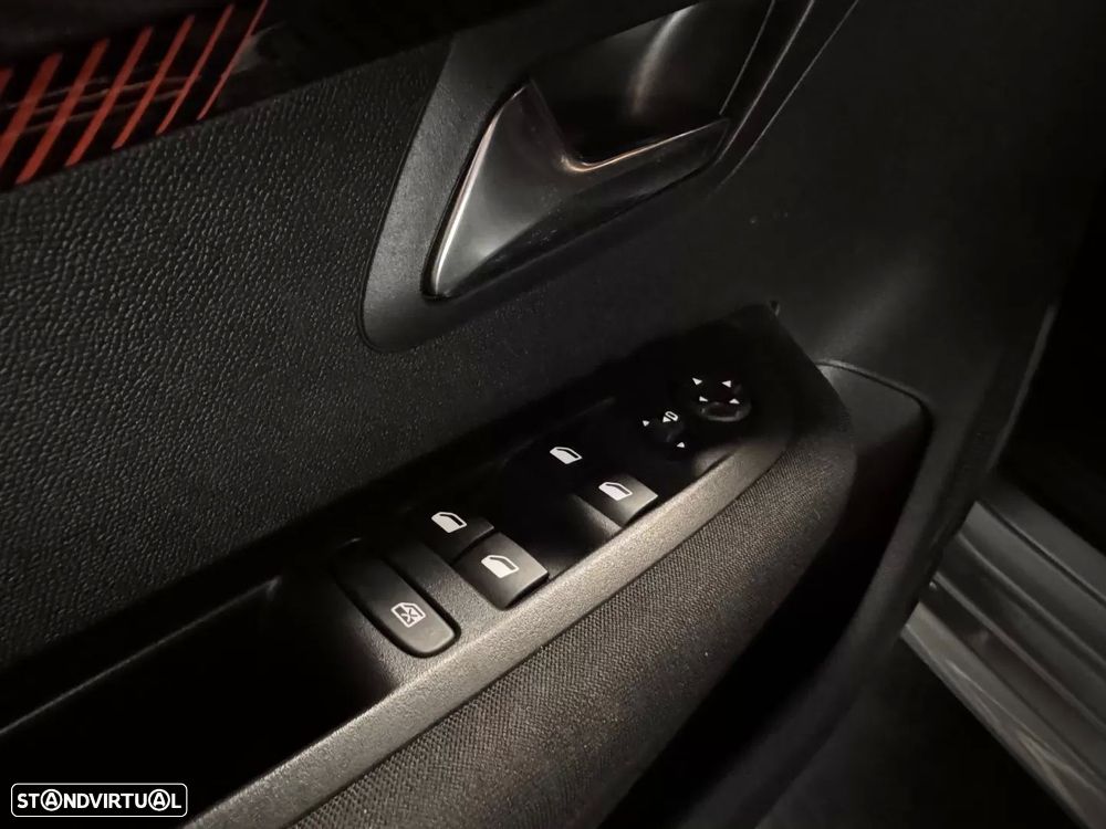 Peugeot 208 1.2 PureTech Active Pack - 20