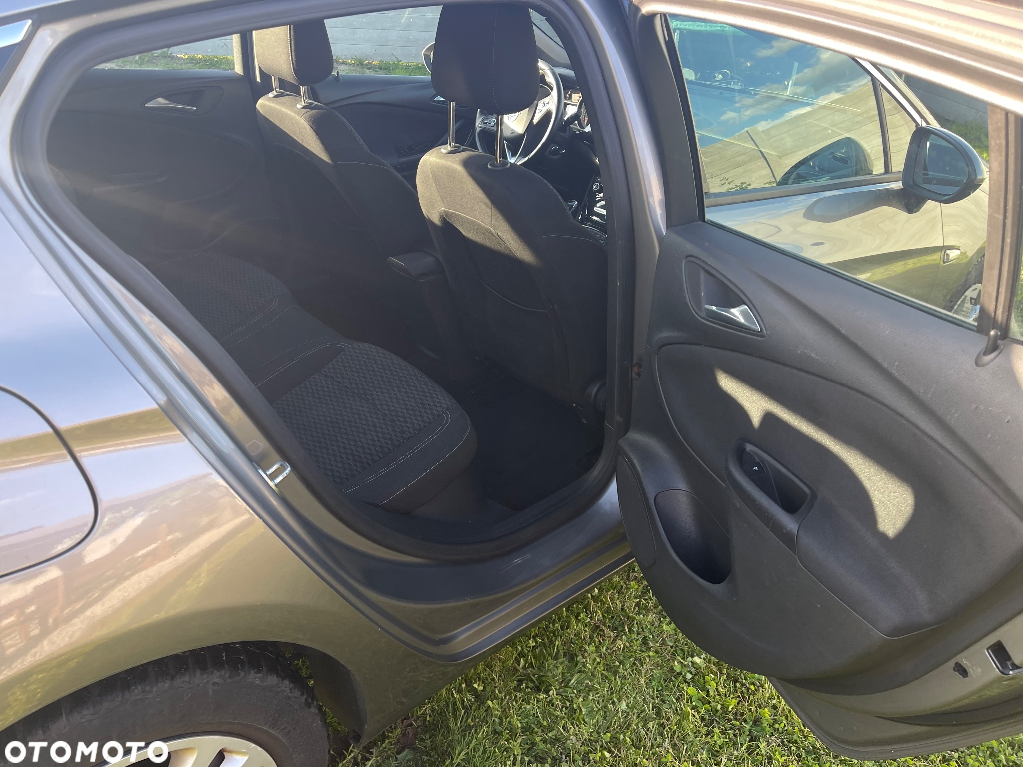 Opel Astra 1.4 Turbo Business - 12