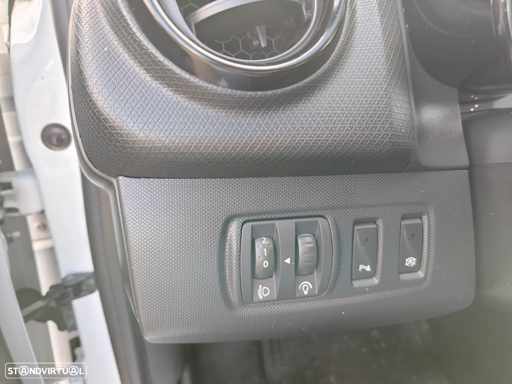 Renault Clio Sport Tourer dCi 90 Dynamique - 8