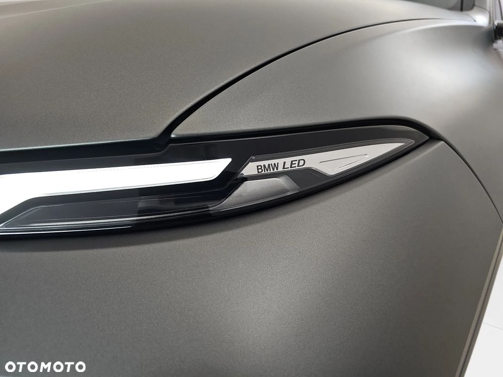 BMW X7 - 11