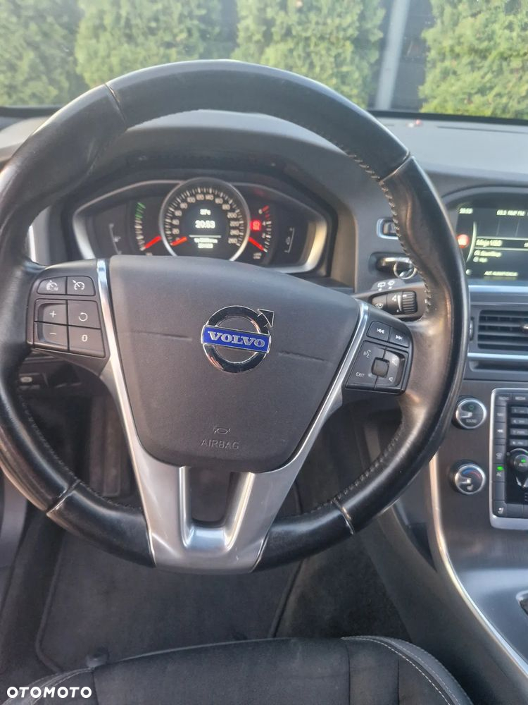 Volvo V60 D3 Momentum - 20