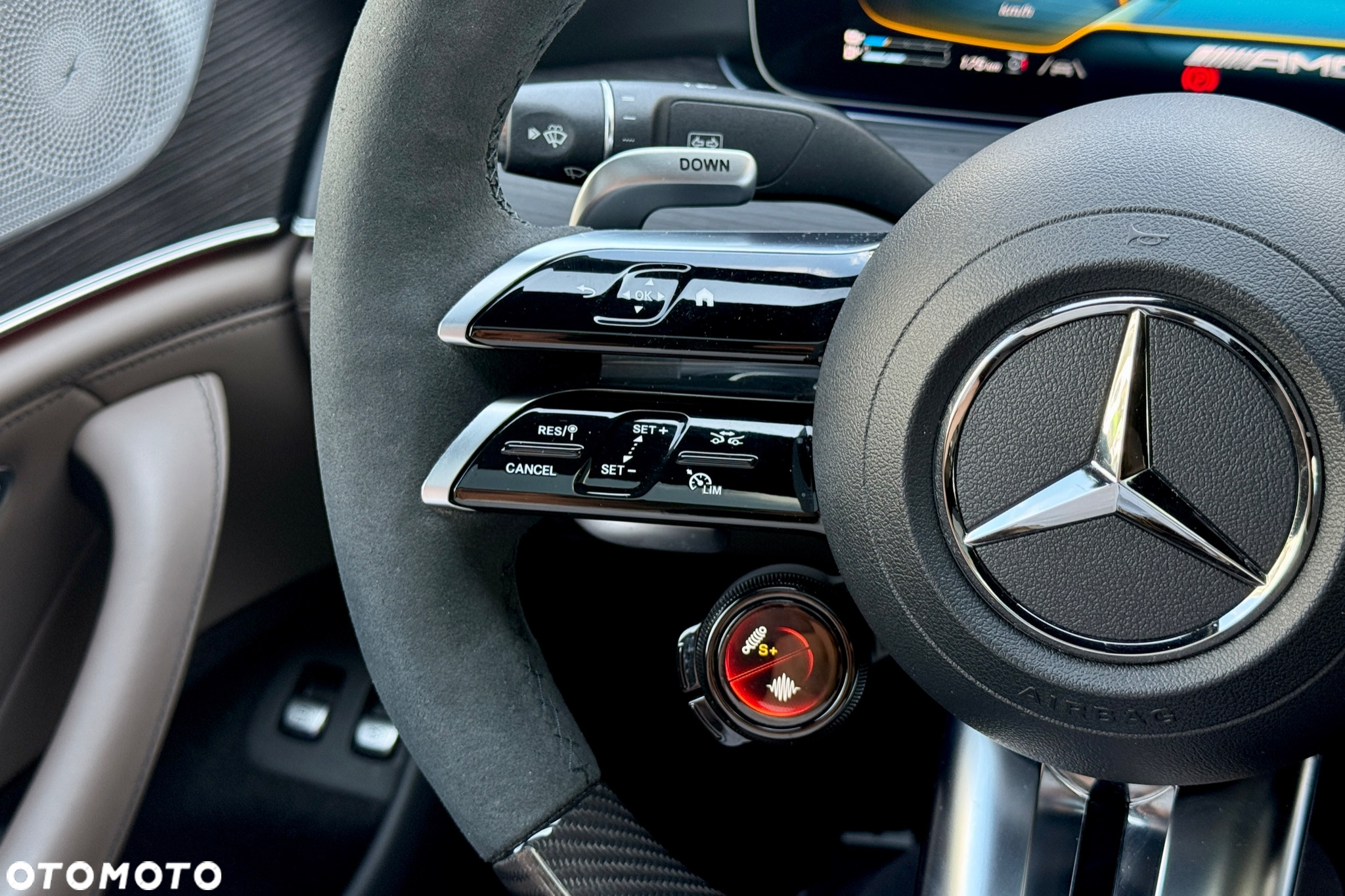 Mercedes-Benz AMG GT - 7