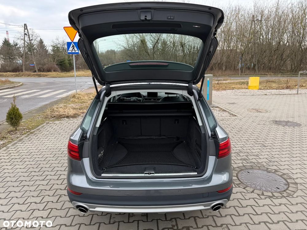Audi A4 Allroad - 37