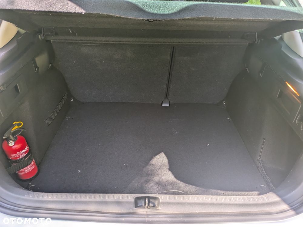 Citroën C4 HDi 115 Exclusive - 25