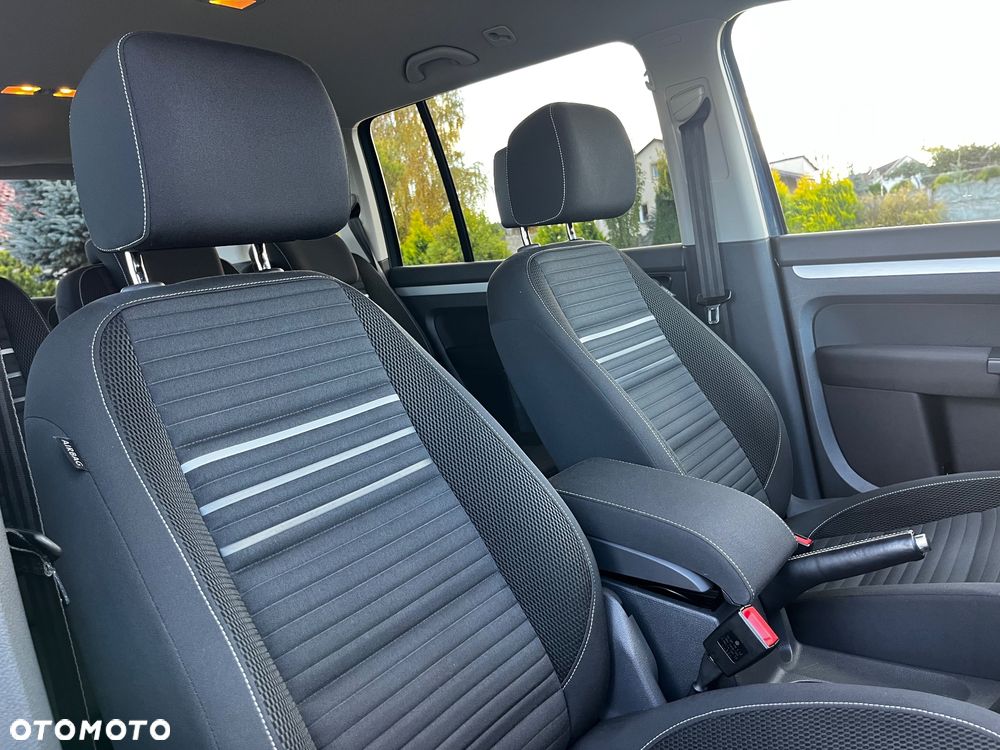 Volkswagen Touran 1.6 TDI DPF BlueMotion Technology Cup - 34