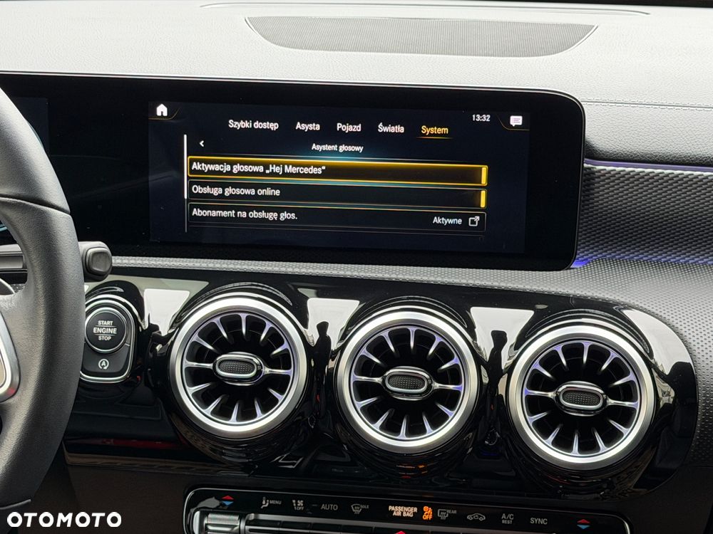 Mercedes-Benz CLA 200 d Progressive 8G-DCT - 21