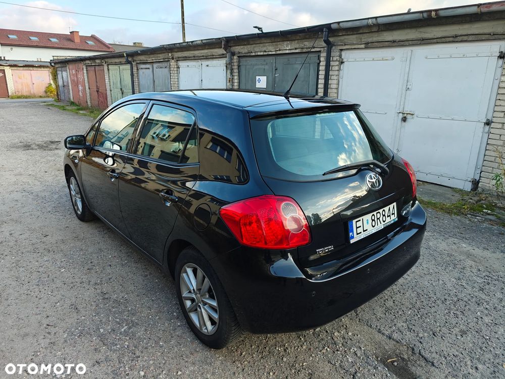 Toyota Auris 2.0 D-4D Prestige - 26