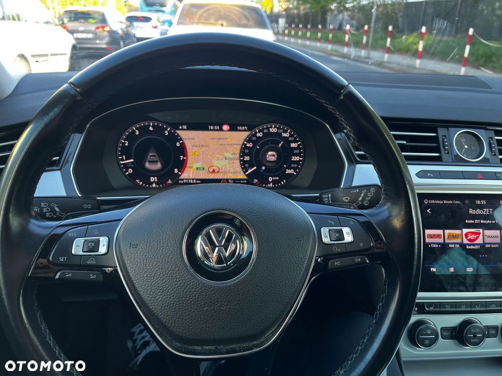 Volkswagen Passat - 8