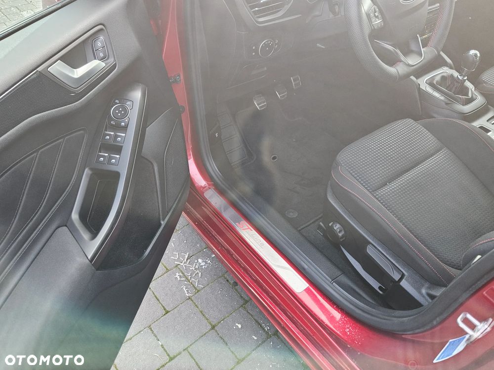 Ford Focus 1.5 EcoBoost Titanium ASS - 19