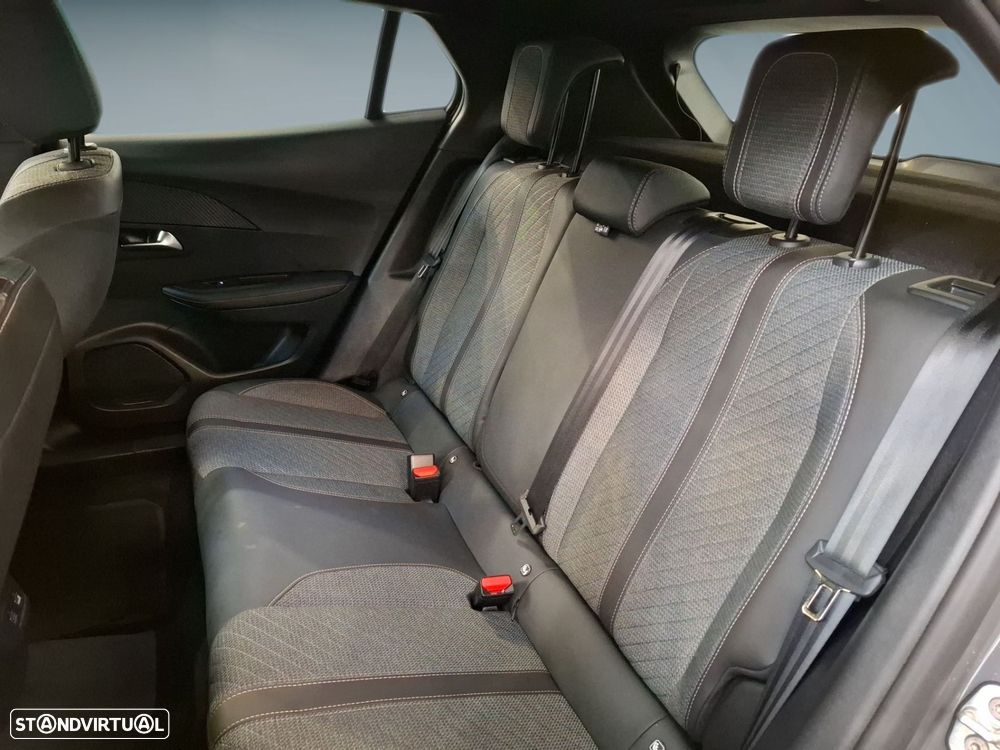 Peugeot 2008 1.2 Hybrid Allure e-DCS6 - 12