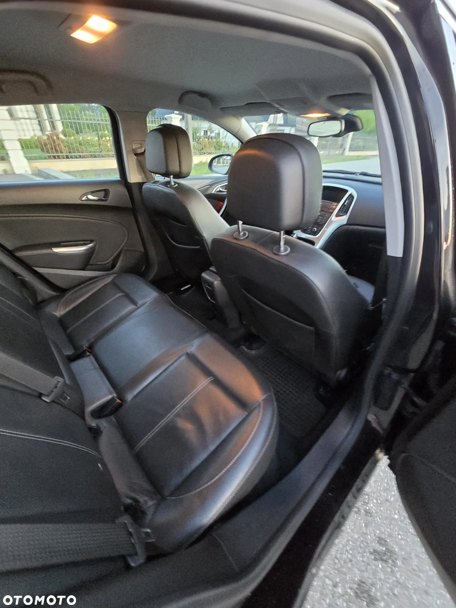 Opel Astra IV 1.6 T Cosmo - 19