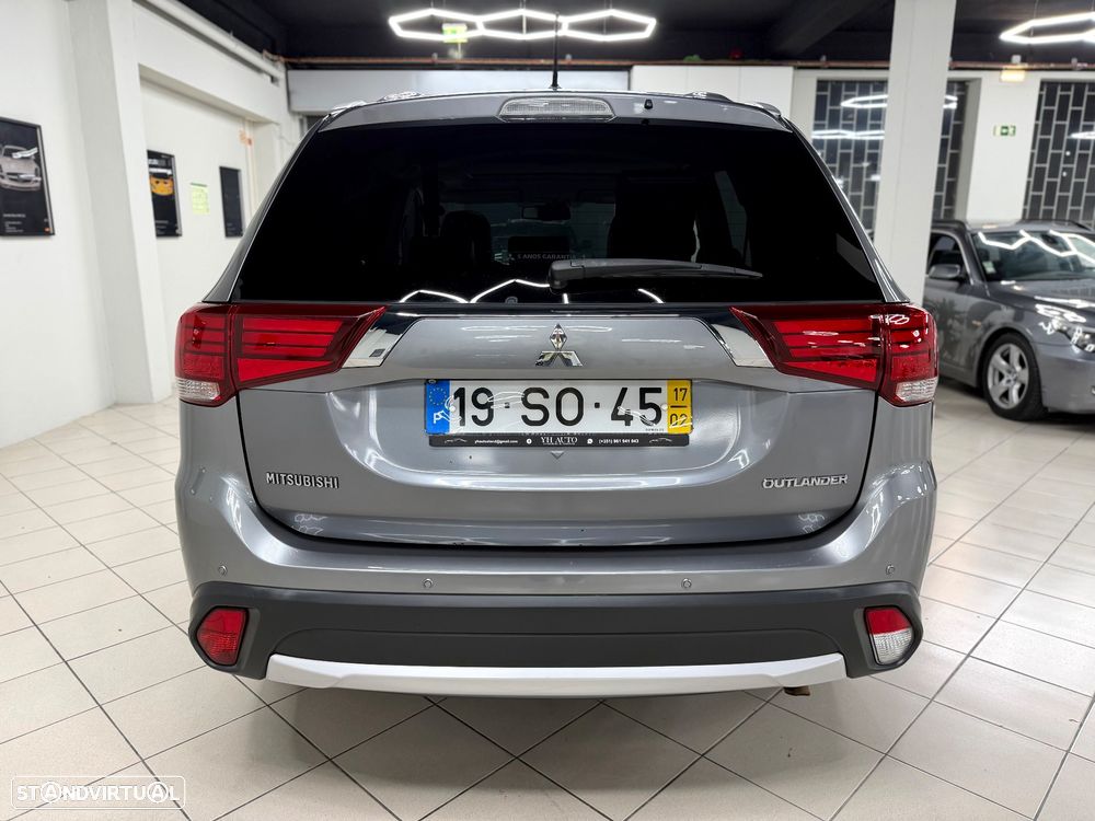 Mitsubishi Outlander 2.2 DI-D Intense+ - 7