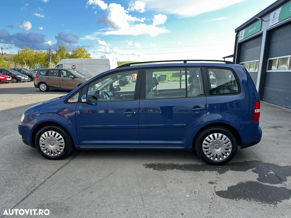 Volkswagen Touran 1.9TDI Conceptline - 7