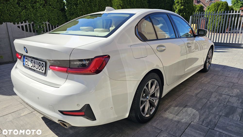 BMW Seria 3 318i Sport Line - 6