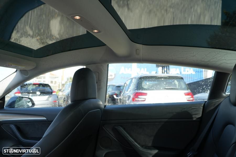Tesla Model 3 Long Range Tração Traseira - 8