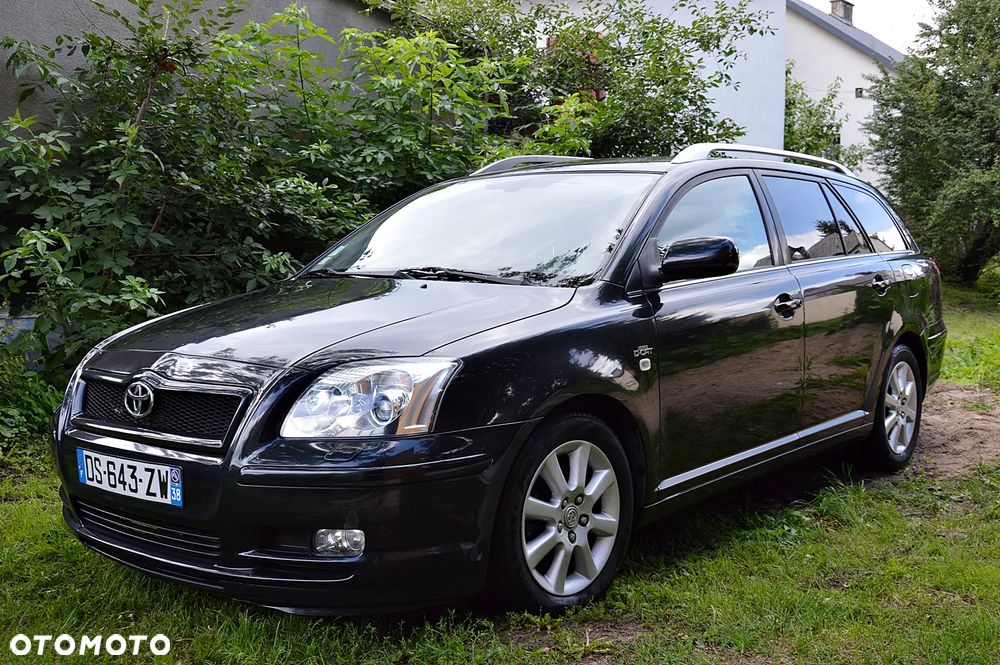 Toyota Avensis 2.2 D-4D Prestige - 1