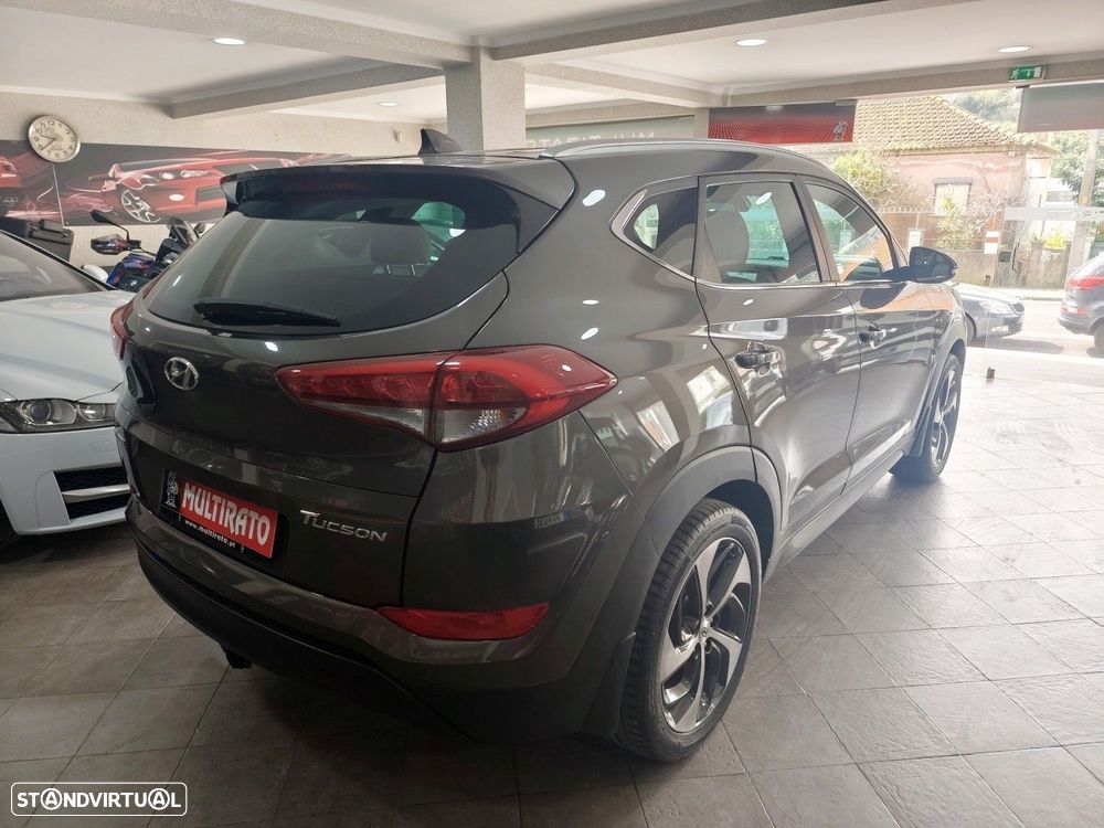 Hyundai Tucson 1.7 CRDi Executive - 7