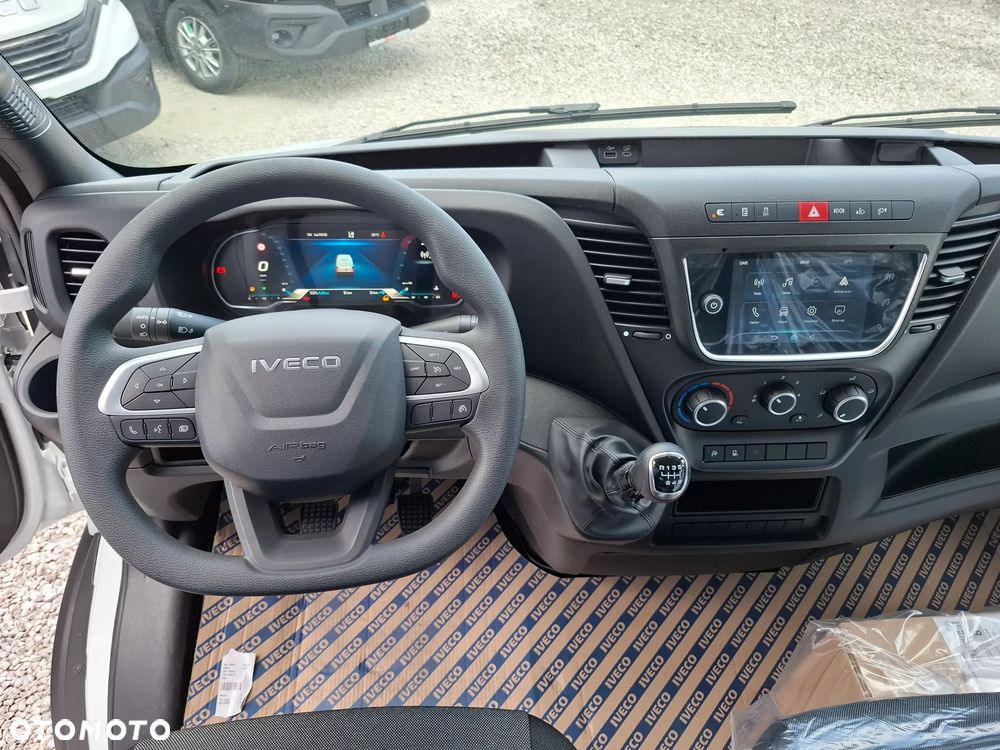 Iveco Daily 35S18H V, L4H2, światła LED, kamera cofania - 6