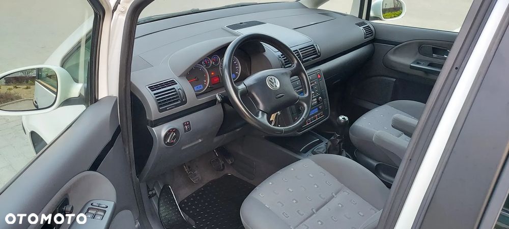 Volkswagen Sharan 1.9 TDI Trendline - 22