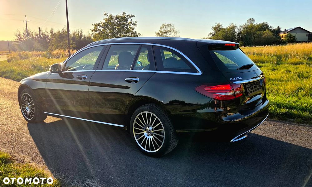 Mercedes-Benz Klasa C 220 d 4Matic 9G-TRONIC Avantgarde - 22