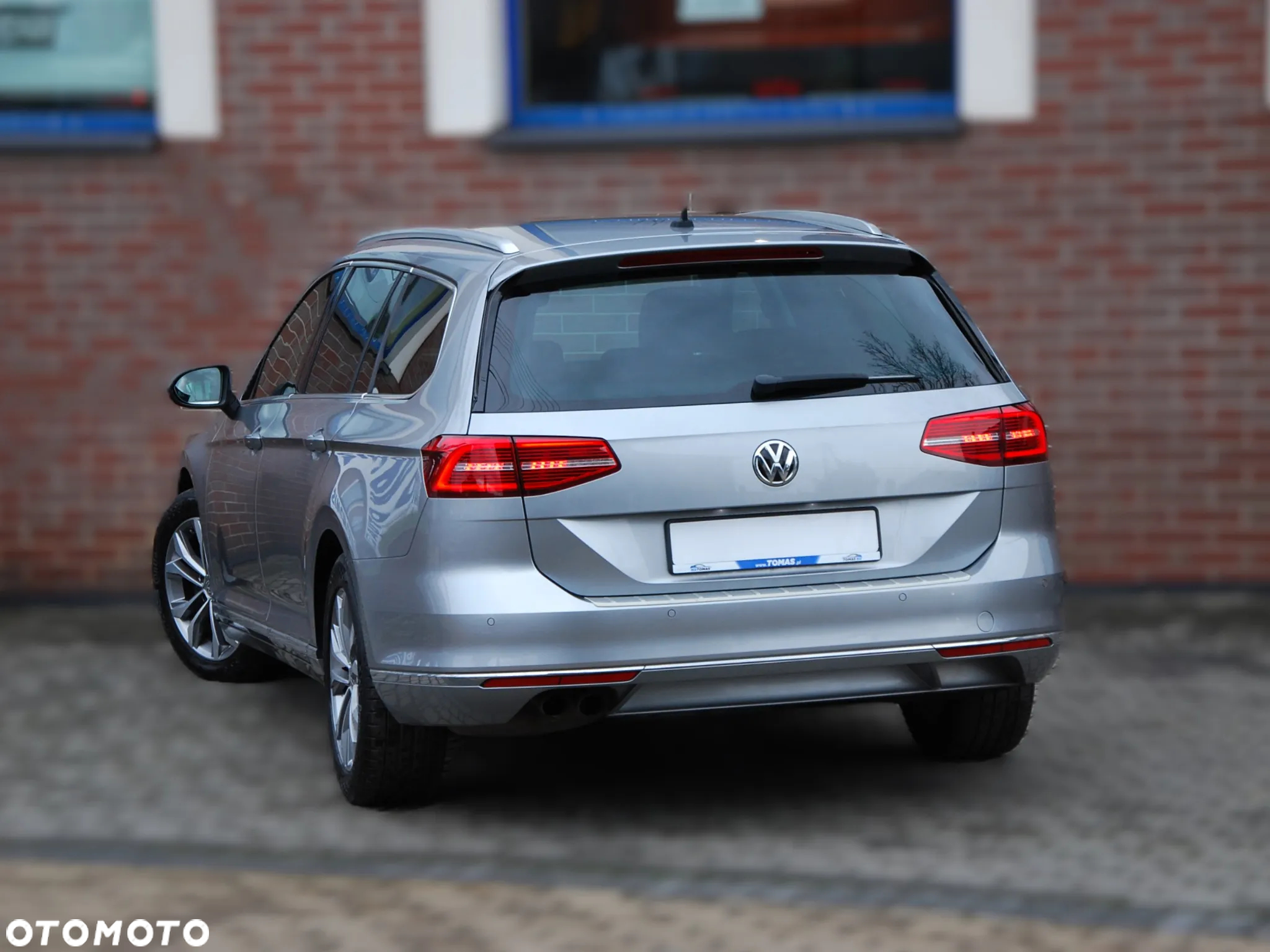 Volkswagen Passat 1.8 TSI BMT Highline - 13