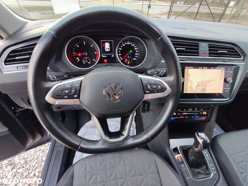 Volkswagen Tiguan - 26