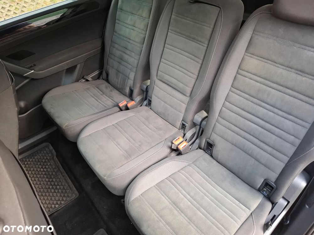 Volkswagen Touran 2.0 TDI SCR DSG Highline - 26