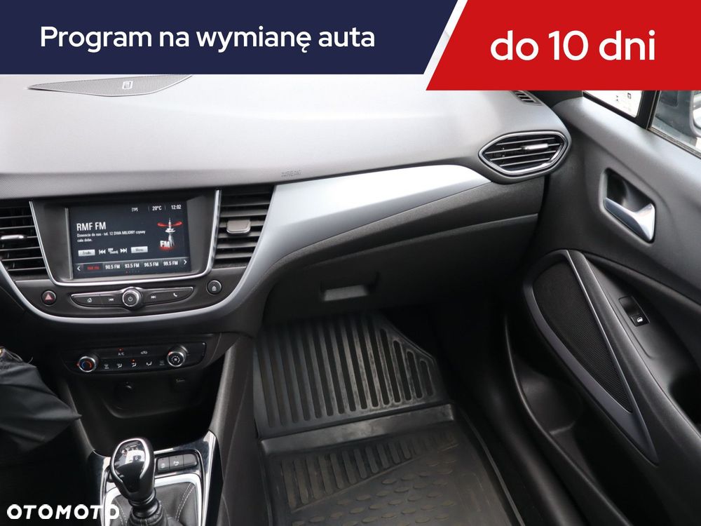 Opel Crossland X - 10