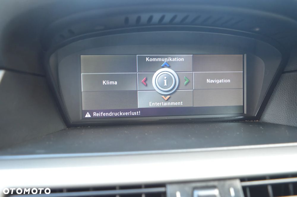 BMW Seria 5 525d - 19
