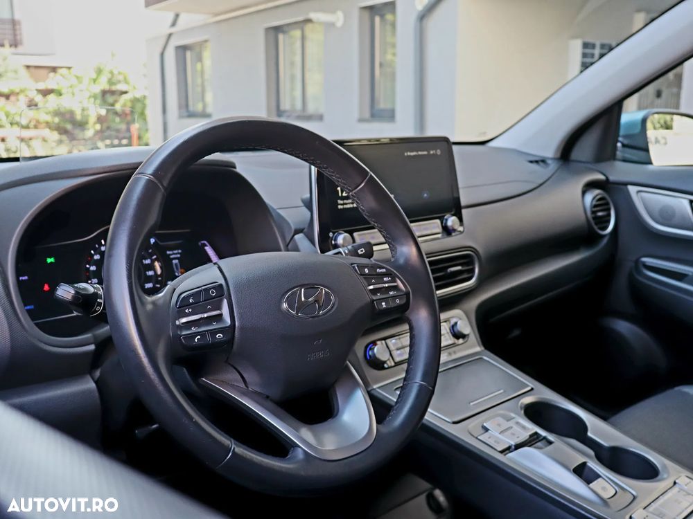 Hyundai KONA Premium - 15