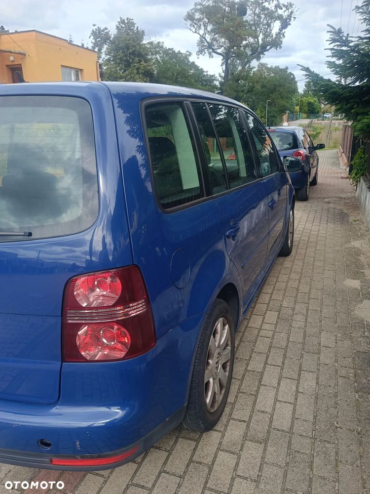 Volkswagen Touran 1.6 Trendline - 4