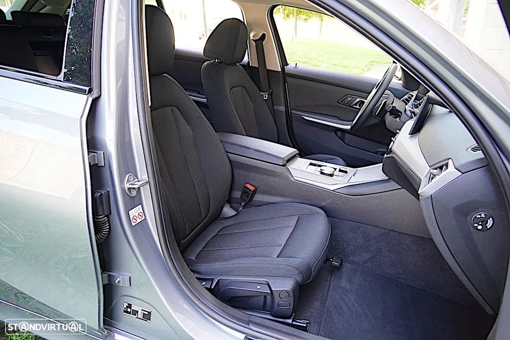 BMW 320 e Touring Corporate Edition Auto - 22