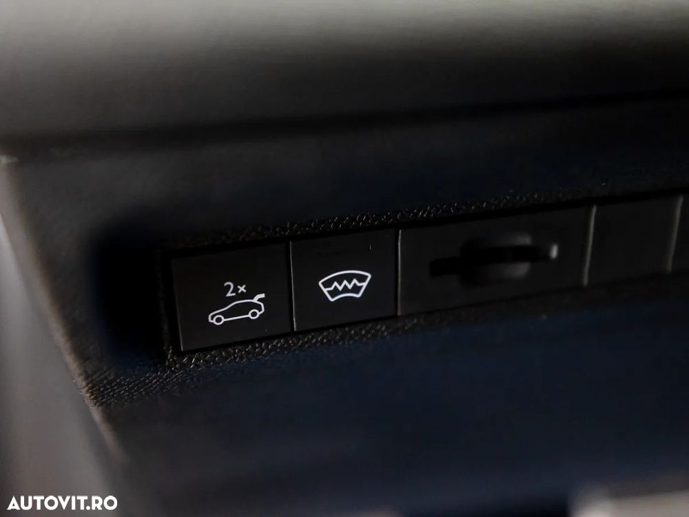 Peugeot 408 1.2L PureTech 130 S&S EAT8 GT - 32