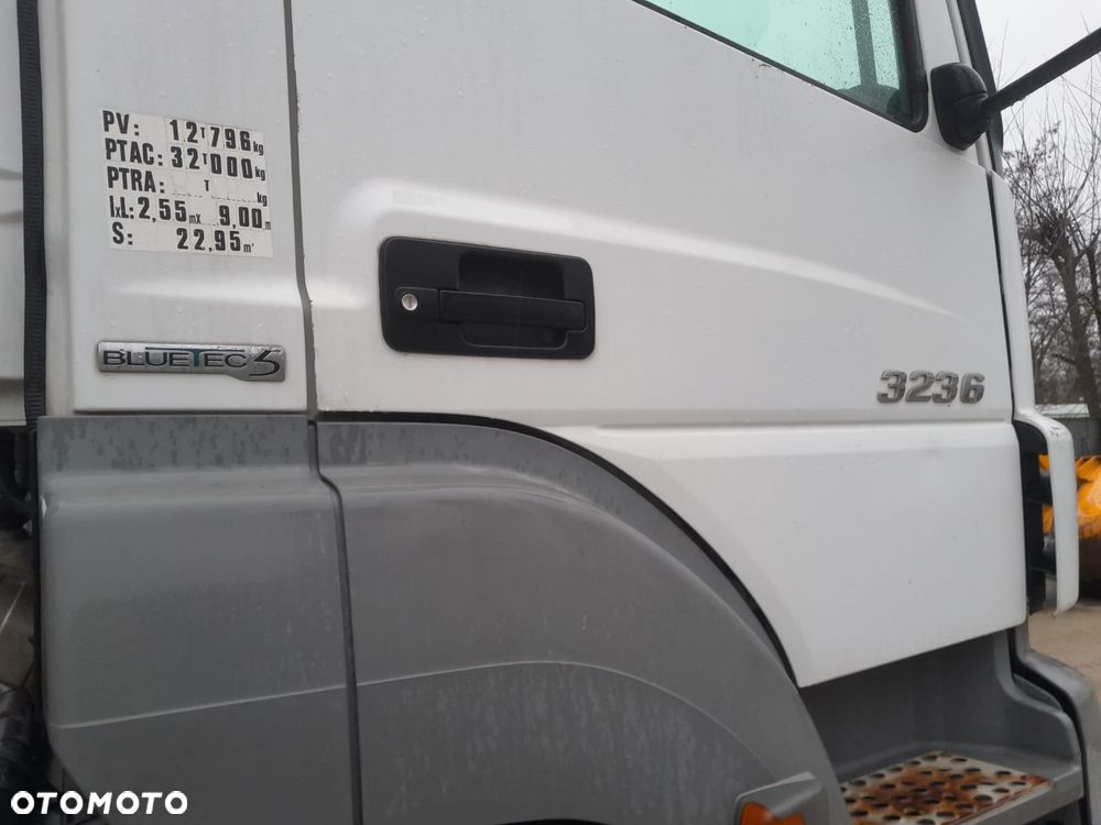 Mercedes-Benz AXOR - 6