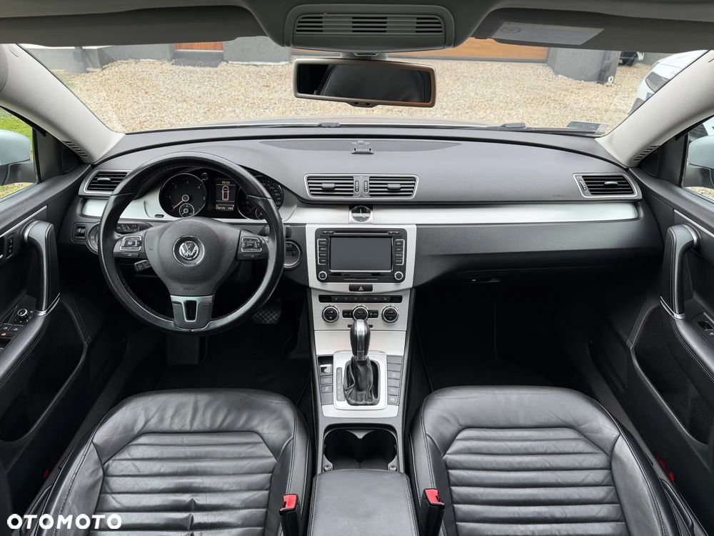 Volkswagen Passat Variant - 11