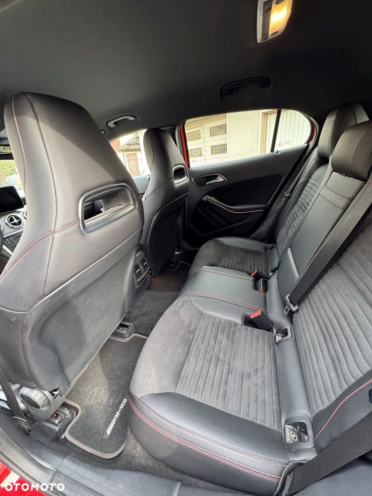 Mercedes-Benz GLA 200 7G-DCT AMG Line - 15