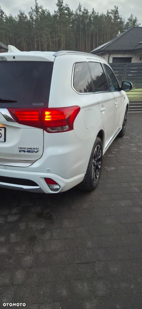 Mitsubishi Outlander 2.0 4WD Plus - 8