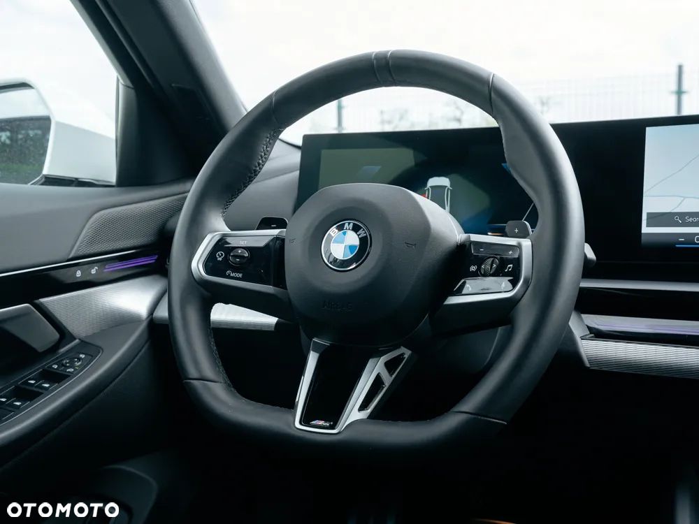 BMW Seria 5 520i - 7
