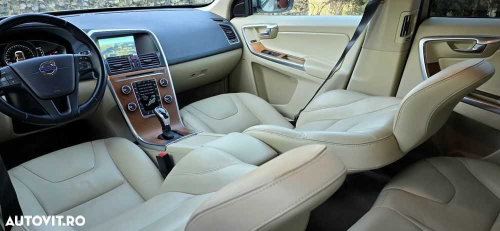 Volvo XC 60 D4 AWD Geartronic Kinetic - 12