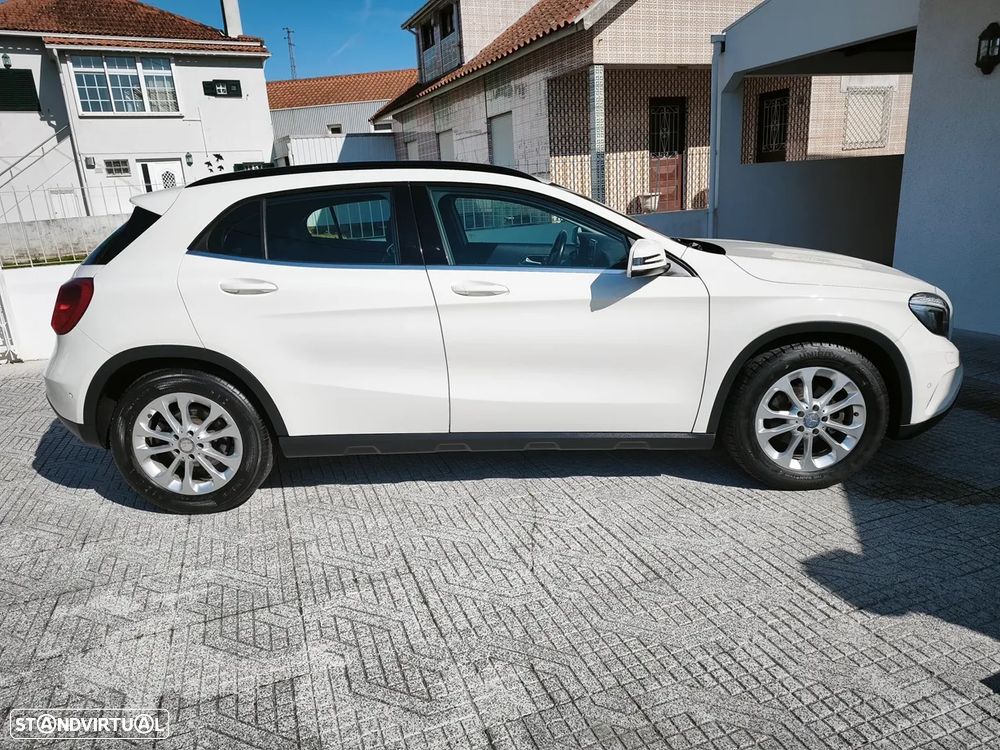 Mercedes-Benz GLA 180 (CDI) d Urban - 11