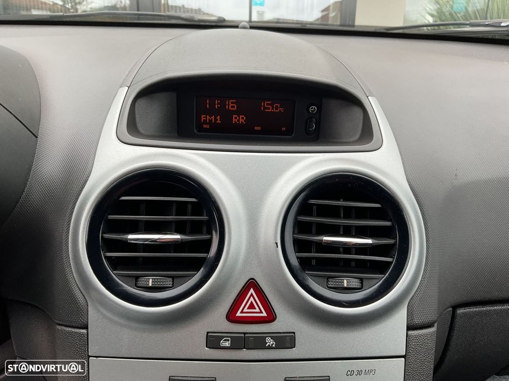 Opel Corsa 1.2 Enjoy - 21