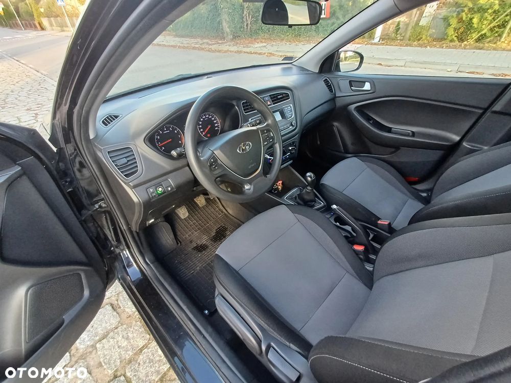 Hyundai i20 1.2 BlueDrive Classic + - 13