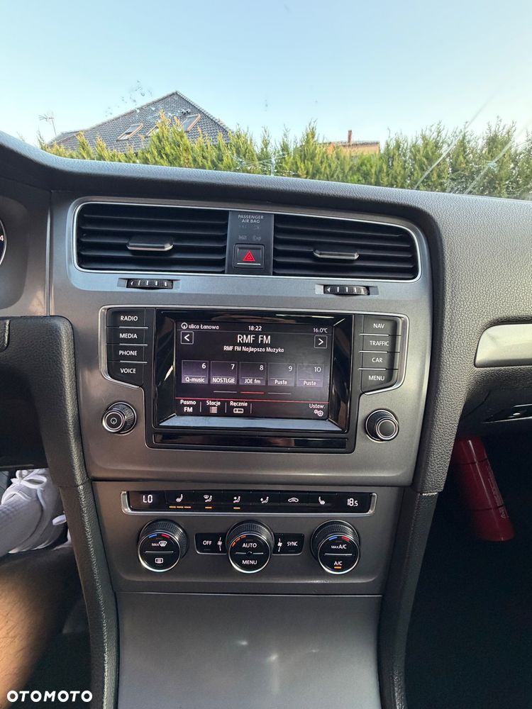 Volkswagen Golf - 14