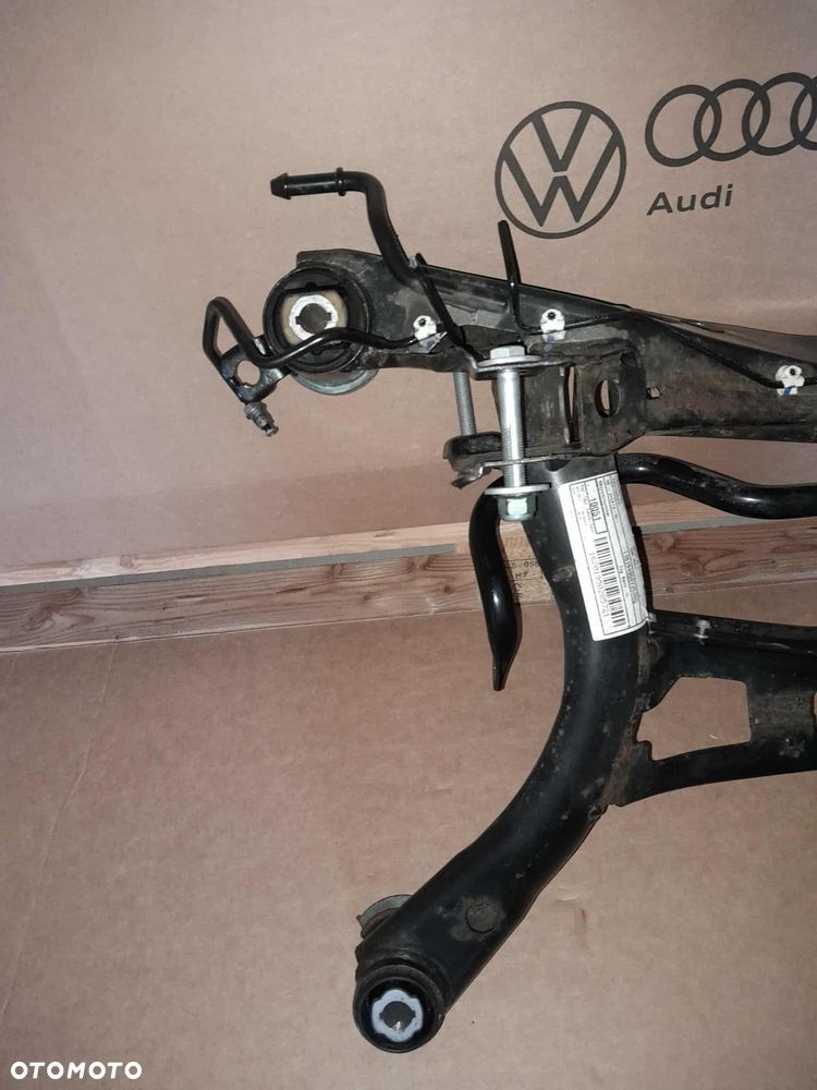 SANKI WÓZEK Rama TYŁ AUDI Q3 83A 2.0TDI 3Q0505235AC 32 km - 3