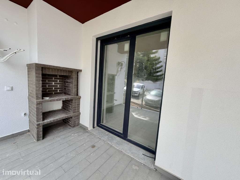 Apartamento Novo a venda em Palmela, com Parqueamento e Terraço - Grande imagem: 2/19