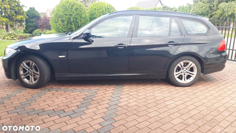 BMW Seria 3 318d DPF - 5