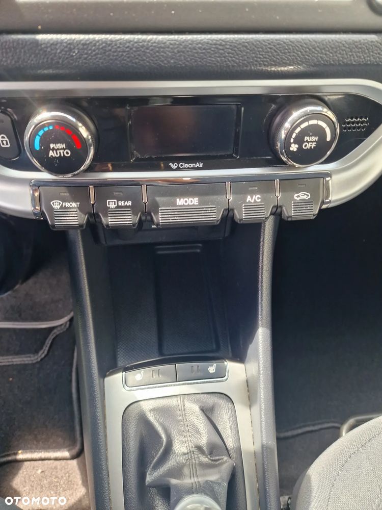 Kia Rio - 14