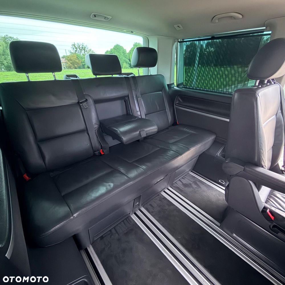 Volkswagen Multivan - 13