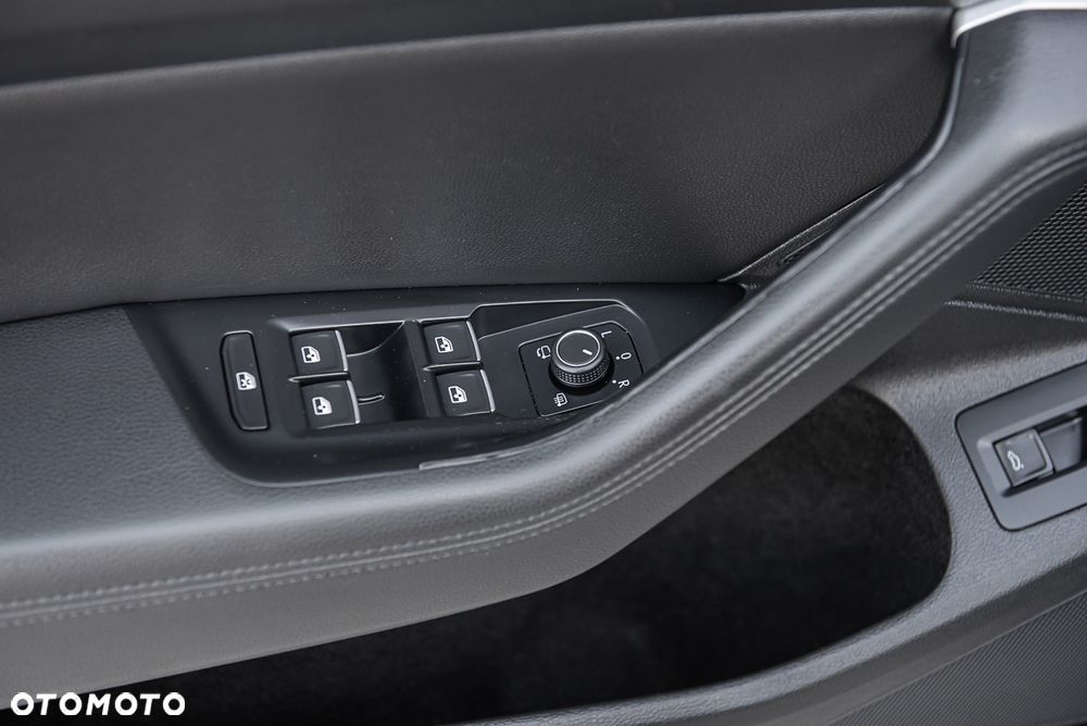 Volkswagen Passat Variant - 16