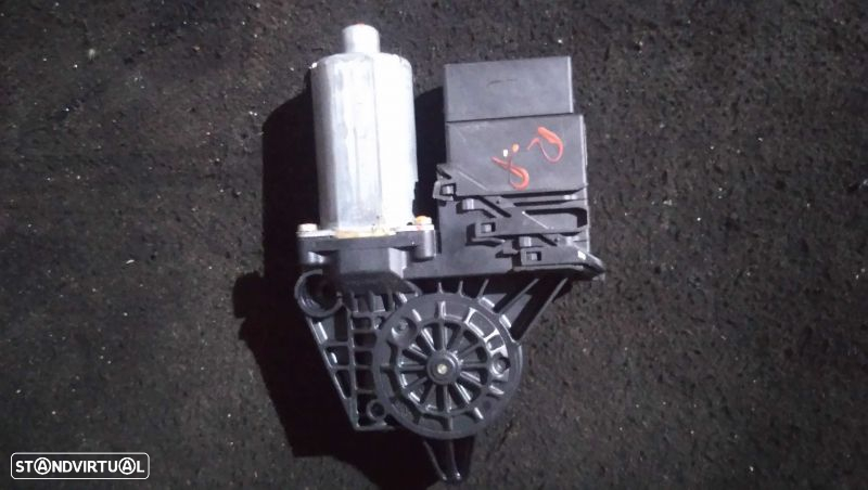 Motor Do Elevador Porta T.D Volkswagen Passat Variant (3B5) - 2
